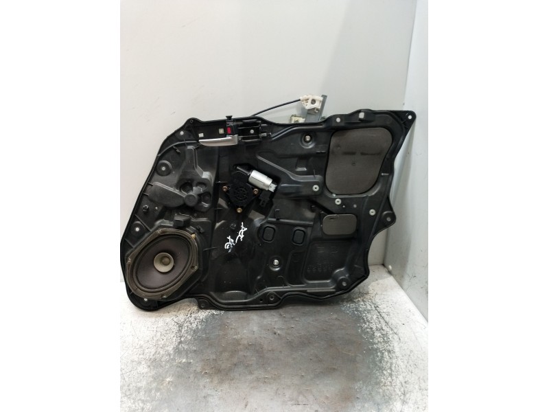 Recambio de elevalunas delantero derecho para mazda 3 (bk) 1.6 (bk14) referencia OEM IAM G22C5858X CMO11750 