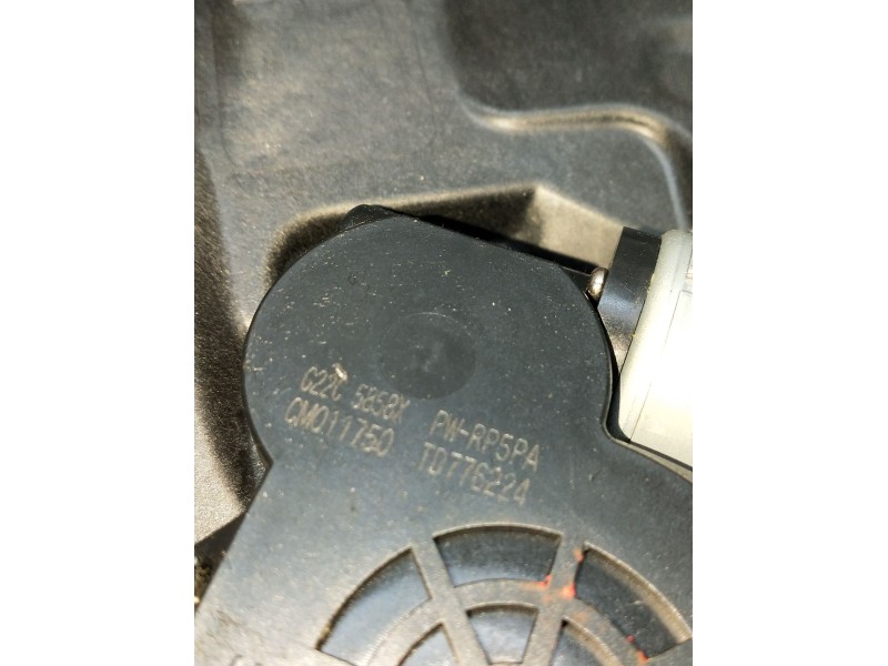 Recambio de elevalunas delantero derecho para mazda 3 (bk) 1.6 (bk14) referencia OEM IAM G22C5858X CMO11750 