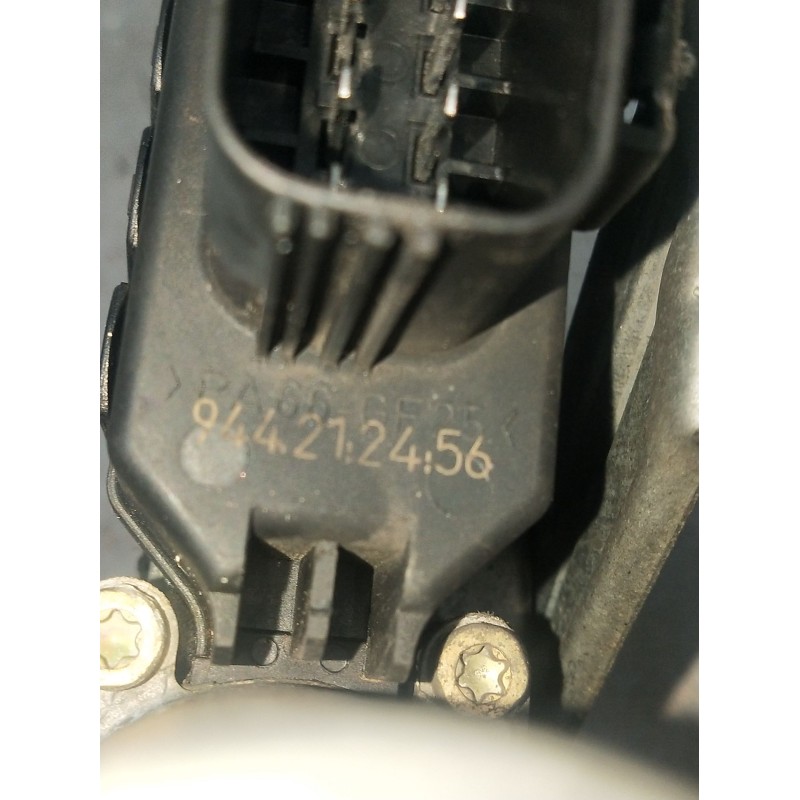 Recambio de elevalunas delantero derecho para ford mondeo iii sedán (b4y) 1.8 16v referencia OEM IAM 250001165 944212456 5P