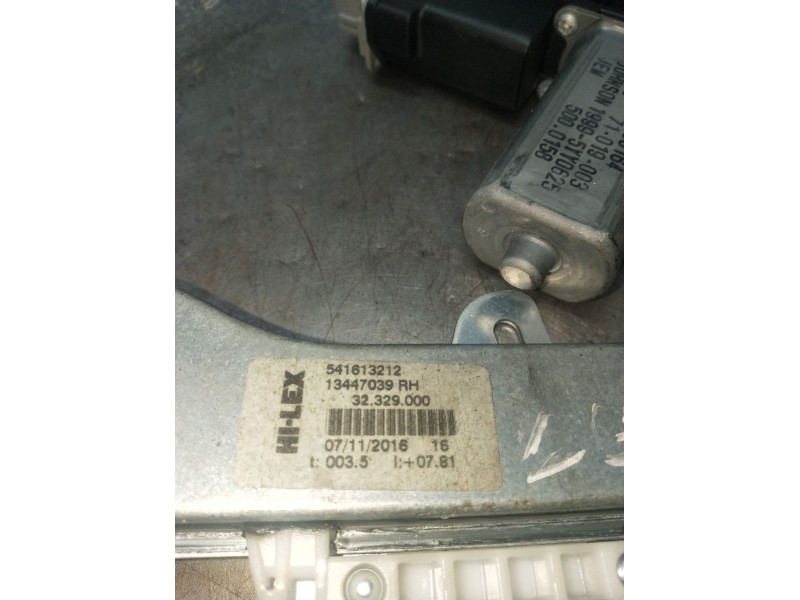 Recambio de elevalunas delantero derecho para opel corsa e (x15) 1.4 (08, 68) referencia OEM IAM 541613212 5P 13447039RH