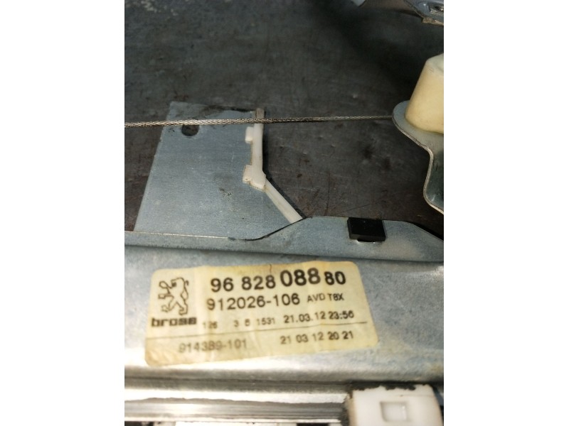 Recambio de elevalunas delantero izquierdo para peugeot 5008 (0u_, 0e_) 1.6 hdi referencia OEM IAM 9682808880 5P 