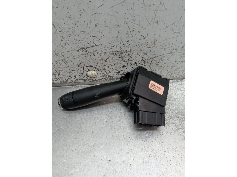 Recambio de mando limpia para dacia spring ev (b6m1) referencia OEM IAM 120045869  