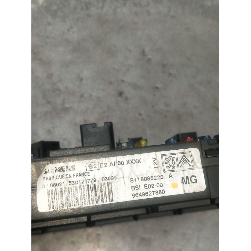 Recambio de caja reles / fusibles para peugeot 206 hatchback (2a/c) 1.4 i referencia OEM IAM S118085220 9649627880 