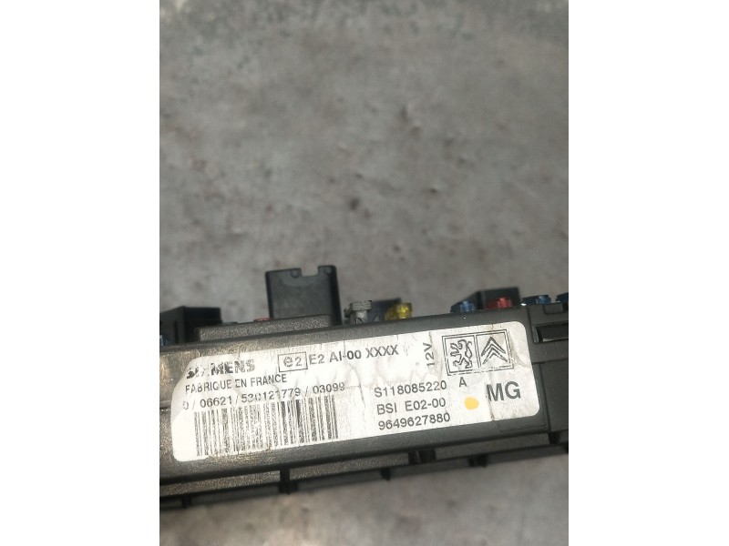 Recambio de caja reles / fusibles para peugeot 206 hatchback (2a/c) 1.4 i referencia OEM IAM S118085220 9649627880 
