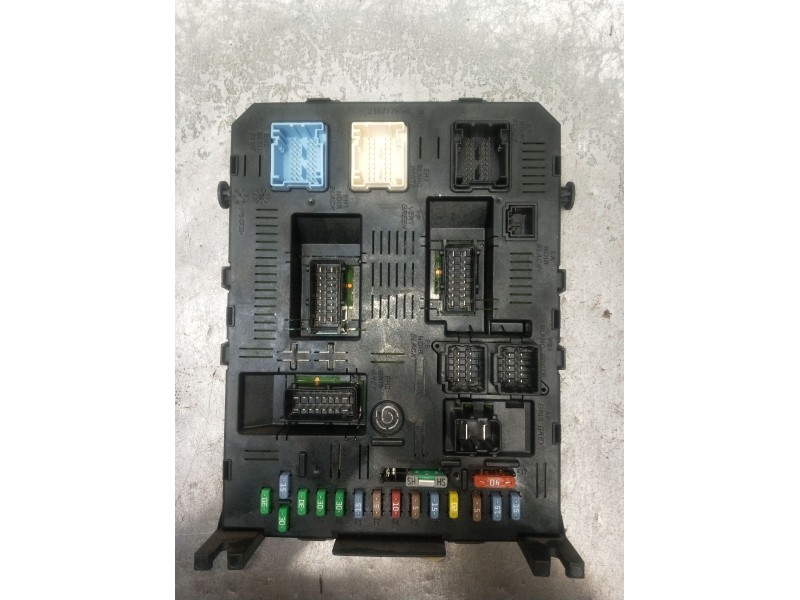 Recambio de caja reles / fusibles para peugeot 307 (3a/c) 1.6 hdi referencia OEM IAM 9663510580 BSI2004H0501160107 