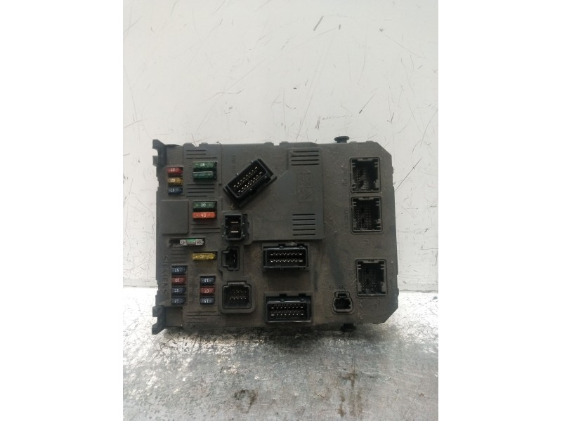 Recambio de caja reles / fusibles para citroën c3 pluriel (hb_) 1.6 referencia OEM IAM S118085300 9650585680 BSIF0100