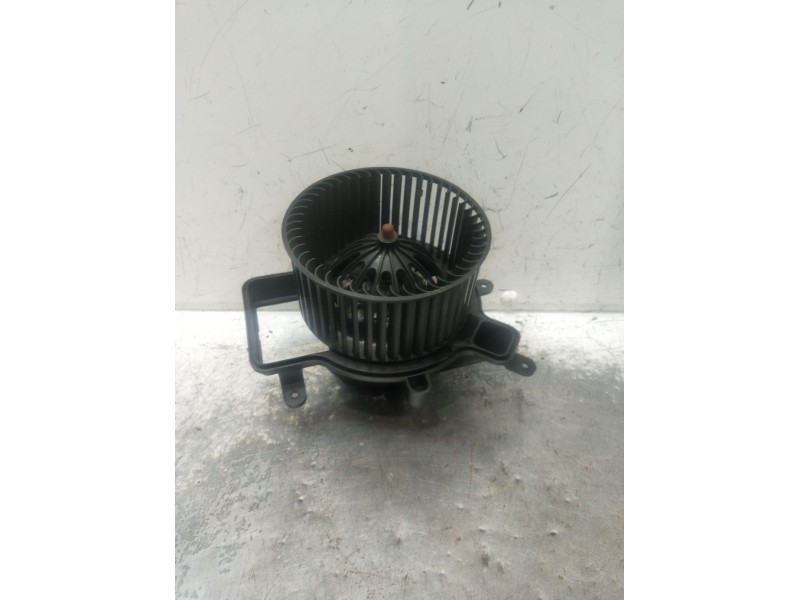 Recambio de motor calefaccion para peugeot 5008 (0u_, 0e_) 1.6 hdi referencia OEM IAM T39530017516  