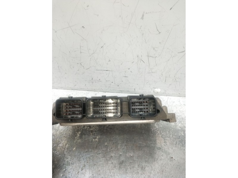 Recambio de centralita motor uce para peugeot 307 (3a/c) 1.6 hdi referencia OEM IAM 9661773380 9644692380 302200385