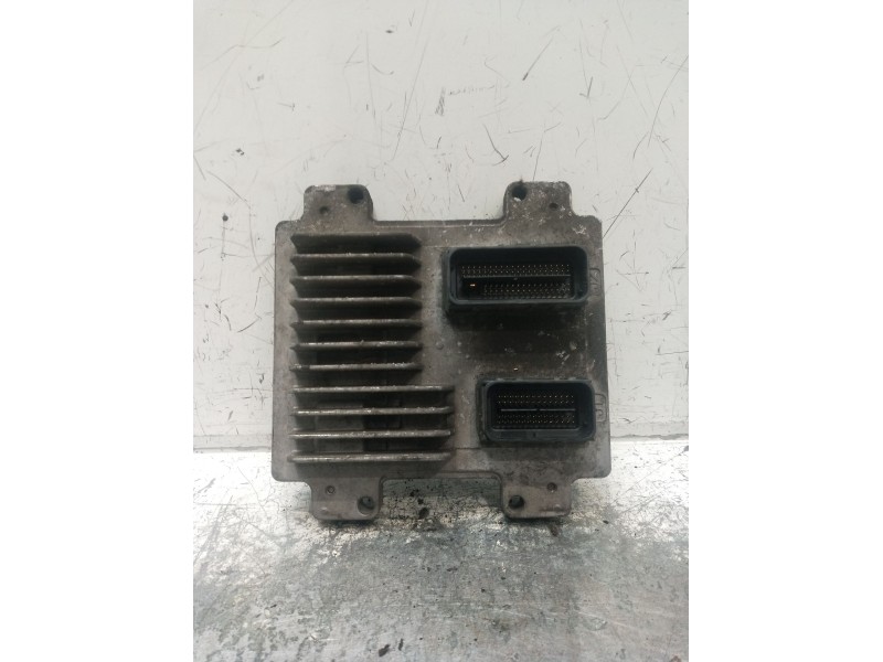 Recambio de centralita motor uce para opel corsa e (x15) 1.4 (08, 68) referencia OEM IAM E8312679197 86ACB5516188007S 12679199