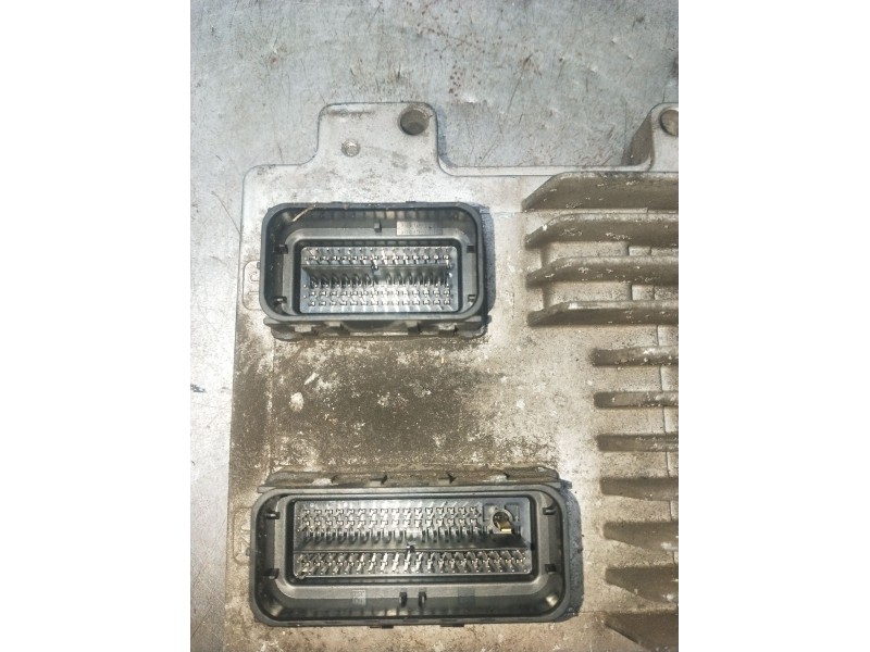 Recambio de centralita motor uce para opel corsa e (x15) 1.4 (08, 68) referencia OEM IAM E8312679197 86ACB5516188007S 12679199