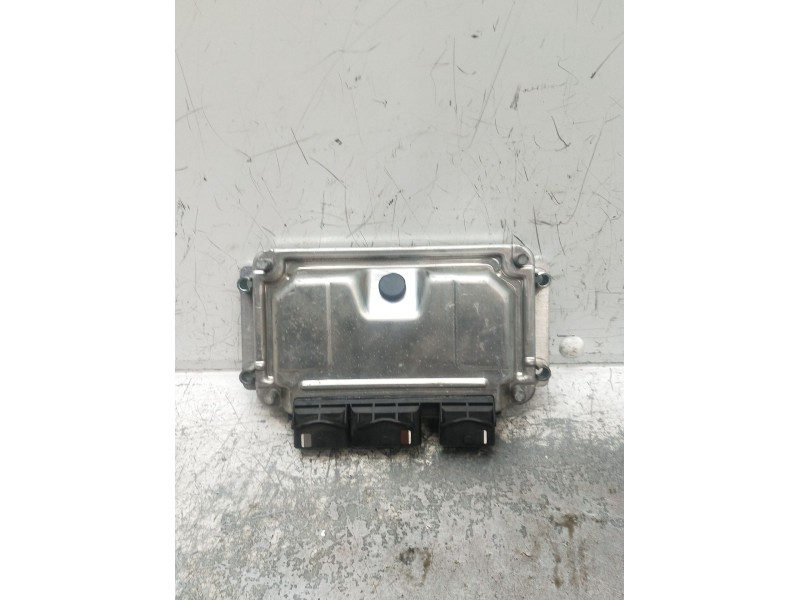 Recambio de centralita motor uce para citroën c3 pluriel (hb_) 1.6 referencia OEM IAM 0261207860 9650347880 