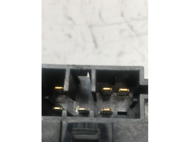 Recambio de mando elevalunas delantero izquierdo para peugeot 206 hatchback (2a/c) 1.4 i referencia OEM IAM   