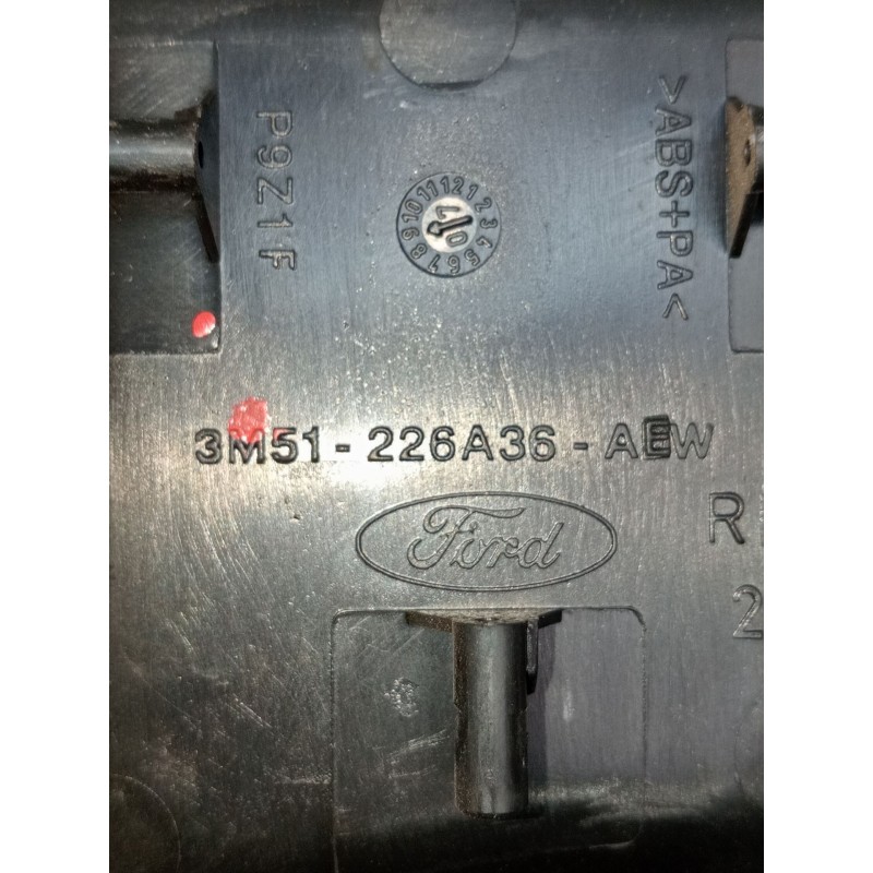 Recambio de mando elevalunas delantero derecho para ford focus ii (da_, hcp, dp) 1.8 tdci referencia OEM IAM 3M51226A36AEW  