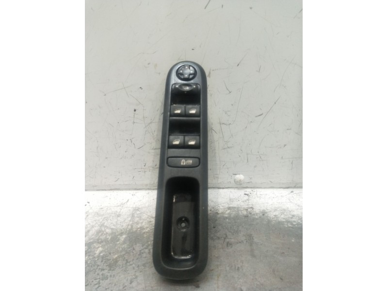 Recambio de mando elevalunas delantero izquierdo para peugeot 5008 (0u_, 0e_) 1.6 hdi referencia OEM IAM 96650621ZD 5P 