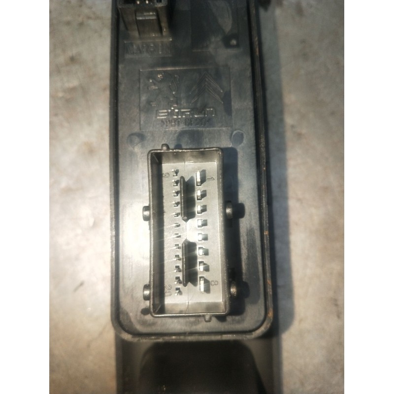 Recambio de mando elevalunas delantero izquierdo para peugeot 5008 (0u_, 0e_) 1.6 hdi referencia OEM IAM 96650621ZD 5P 