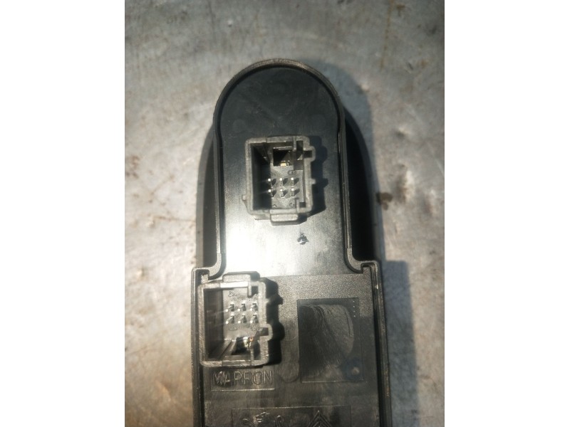 Recambio de mando elevalunas delantero izquierdo para peugeot 5008 (0u_, 0e_) 1.6 hdi referencia OEM IAM 96650621ZD 5P 