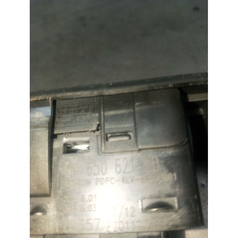 Recambio de mando elevalunas delantero izquierdo para peugeot 5008 (0u_, 0e_) 1.6 hdi referencia OEM IAM 96650621ZD 5P 