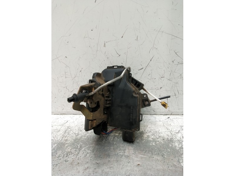 Recambio de motor cierre centralizado trasero derecho para audi a6 c5 (4b2, 4b4) 2.5 tdi referencia OEM IAM  5P 