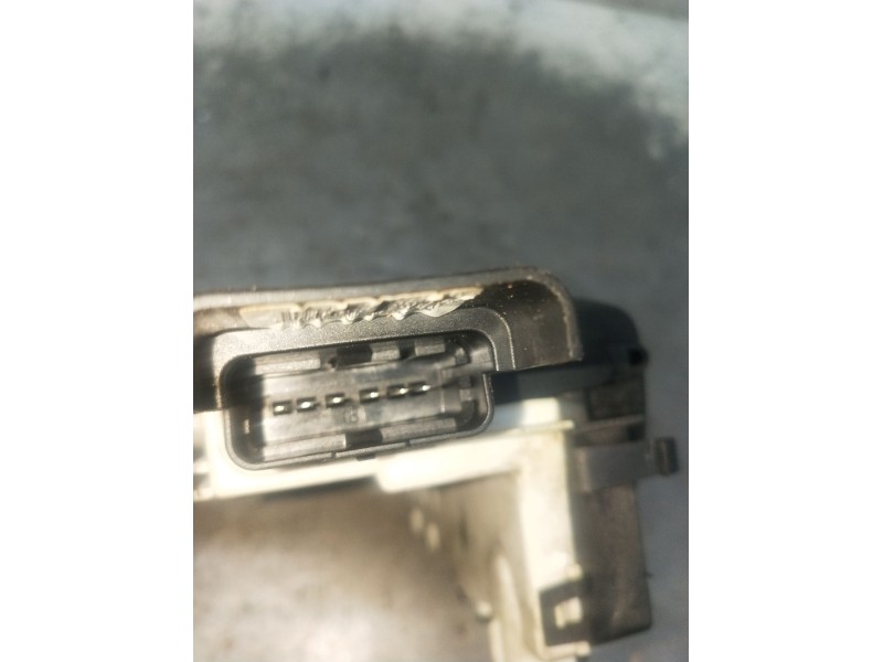 Recambio de motor cierre centralizado delantero derecho para peugeot 5008 (0u_, 0e_) 1.6 hdi referencia OEM IAM 2092A182717 5P 