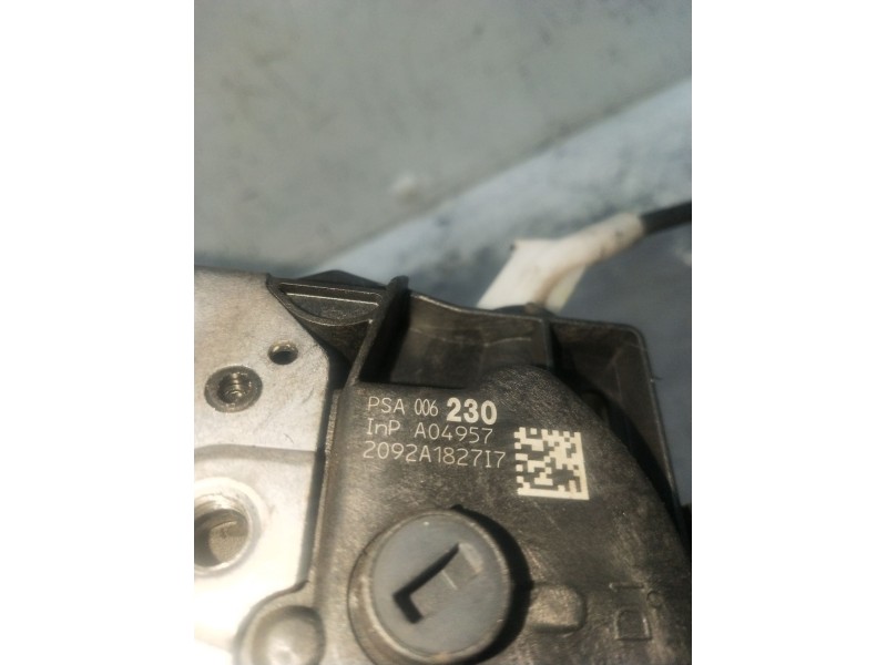 Recambio de motor cierre centralizado delantero derecho para peugeot 5008 (0u_, 0e_) 1.6 hdi referencia OEM IAM 2092A182717 5P 