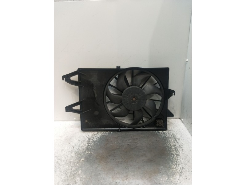 Recambio de electroventilador para ford mondeo iii sedán (b4y) 1.8 16v referencia OEM IAM 2326501701 3S718C607BD 