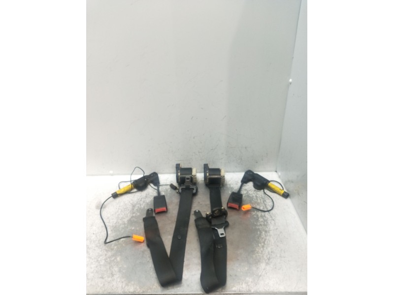 Recambio de juego cinturones delantero para ford mondeo iii sedán (b4y) 1.8 16v referencia OEM IAM 05903X0B 12258Y350 5P