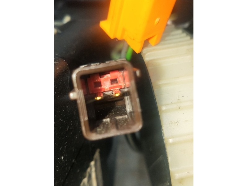 Recambio de juego cinturones delantero para ford mondeo iii sedán (b4y) 1.8 16v referencia OEM IAM 05903X0B 12258Y350 5P