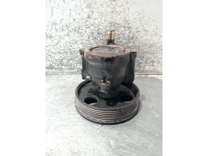 Recambio de bomba direccion para renault kangoo (kc0/1_) 1.5 dci referencia OEM IAM 26025012  