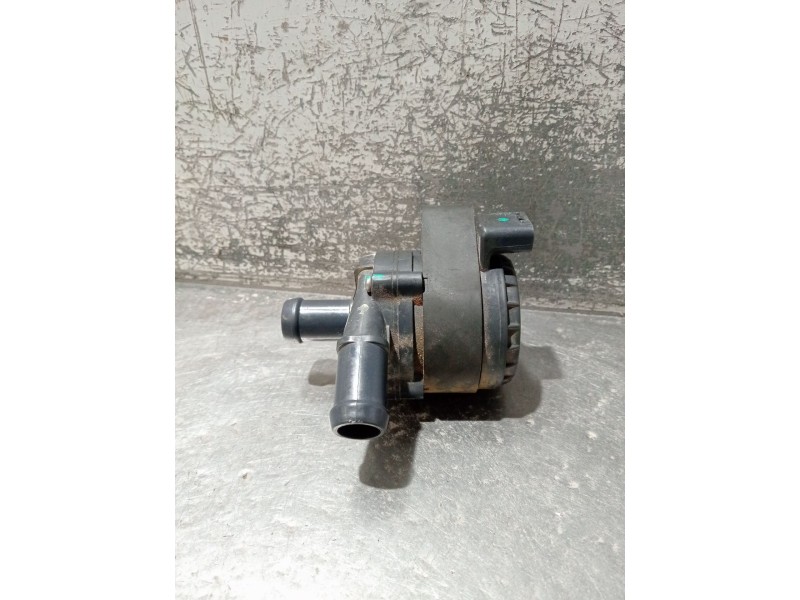 Recambio de bomba agua para dacia spring ev (b6m1) referencia OEM IAM P621412D01  