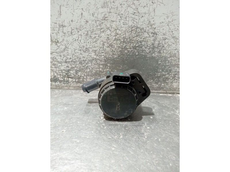 Recambio de bomba agua para dacia spring ev (b6m1) referencia OEM IAM P621412D01  