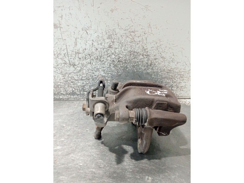 Recambio de pinza freno trasera derecha para audi 80 b4 sedán (8c2) 1.9 tdi referencia OEM IAM   