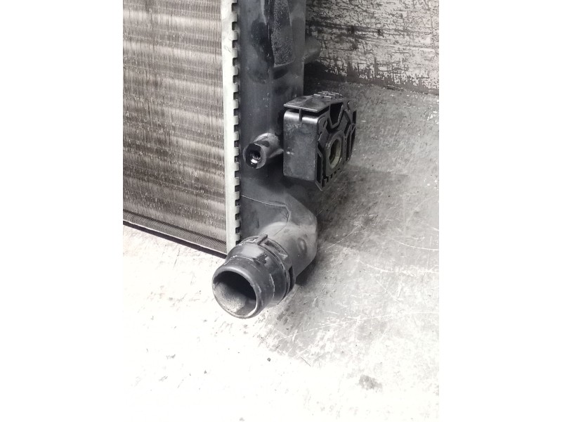 Recambio de radiador agua para volkswagen golf iv (1j1) 1.6 referencia OEM IAM   