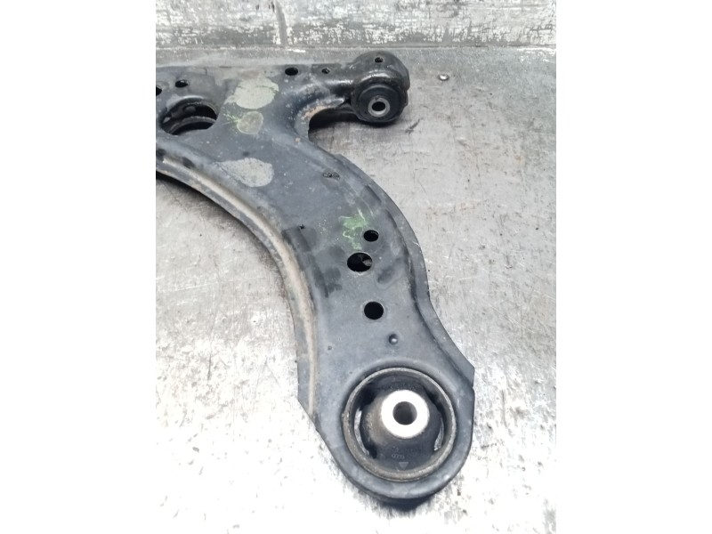 Recambio de brazo suspension inferior delantero izquierdo para volkswagen golf iv (1j1) 1.6 referencia OEM IAM   