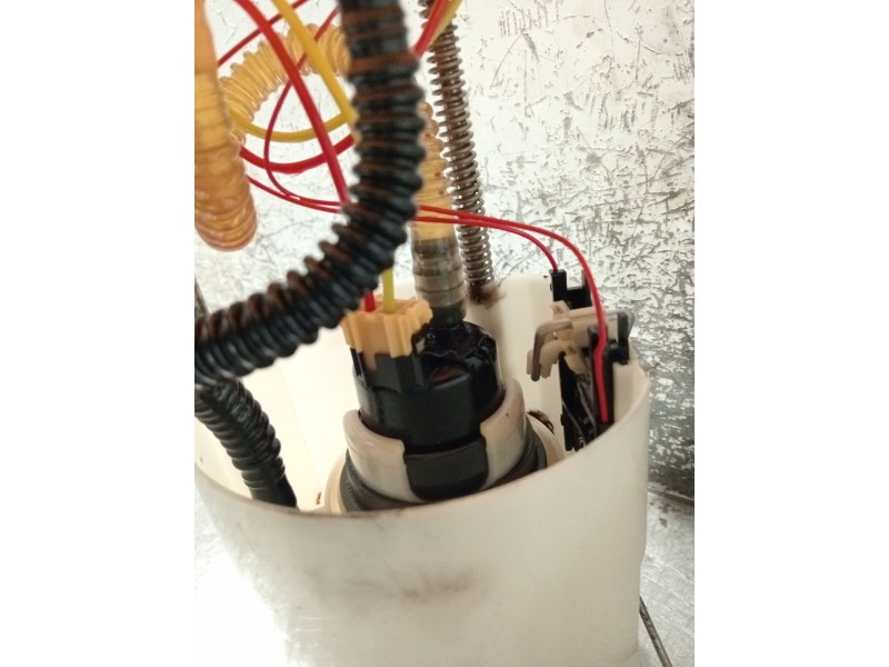 Recambio de bomba combustible para fiat 500l (351_, 352_) 1.3 d multijet (199lxy1a, 199lxy11) referencia OEM IAM 51887866 058020