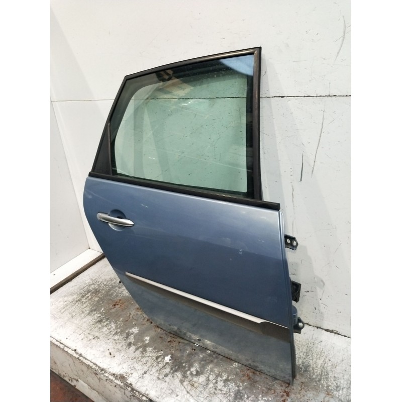 Recambio de puerta trasera derecha para renault grand scénic ii (jm0/1_) 1.9 dci (jm0g, jm12, jm1g, jm2c) referencia OEM IAM  5P