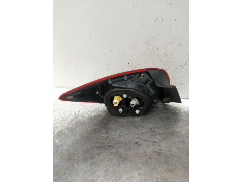 Recambio de piloto trasero derecho para mazda 3 (bm, bn) 2.2 d referencia OEM IAM 22071981 22041974 