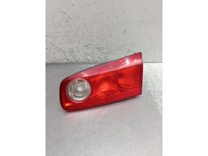 Recambio de piloto trasero derecho interior para renault laguna ii (bg0/1_) 1.9 dci (bg1a, bg1v) referencia OEM IAM   