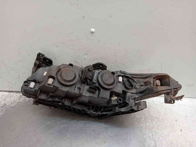 Recambio de faro derecho para renault laguna ii (bg0/1_) 1.9 dci (bg1a, bg1v) referencia OEM IAM 89900427 088940 