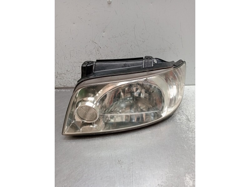 Recambio de faro izquierdo para hyundai matrix (fc) 1.5 crdi referencia OEM IAM   