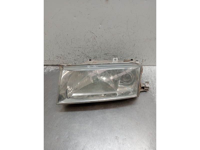 Recambio de faro izquierdo para skoda octavia i (1u2) 1.9 tdi referencia OEM IAM 1U1941015L  
