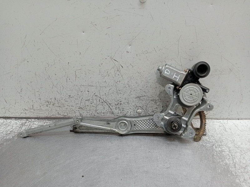 Recambio de elevalunas delantero izquierdo para toyota yaris (_p1_) 1.3 (ncp10_, scp12_) referencia OEM IAM 8572052020 062100999