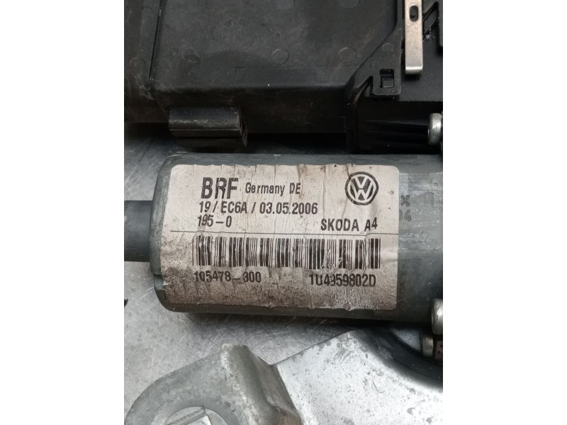 Recambio de elevalunas delantero derecho para skoda octavia i (1u2) 1.9 tdi referencia OEM IAM 1U4959802D  