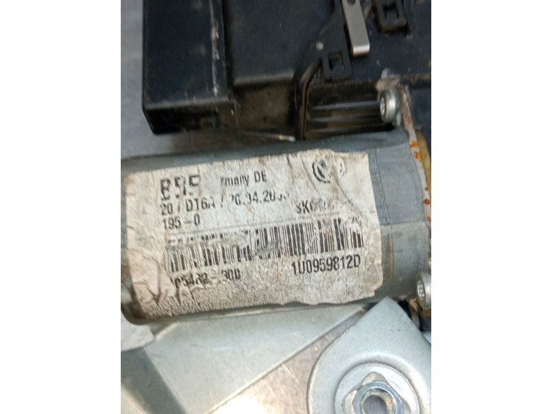 Recambio de elevalunas trasero derecho para skoda octavia i (1u2) 1.9 tdi referencia OEM IAM 1U0959812D  