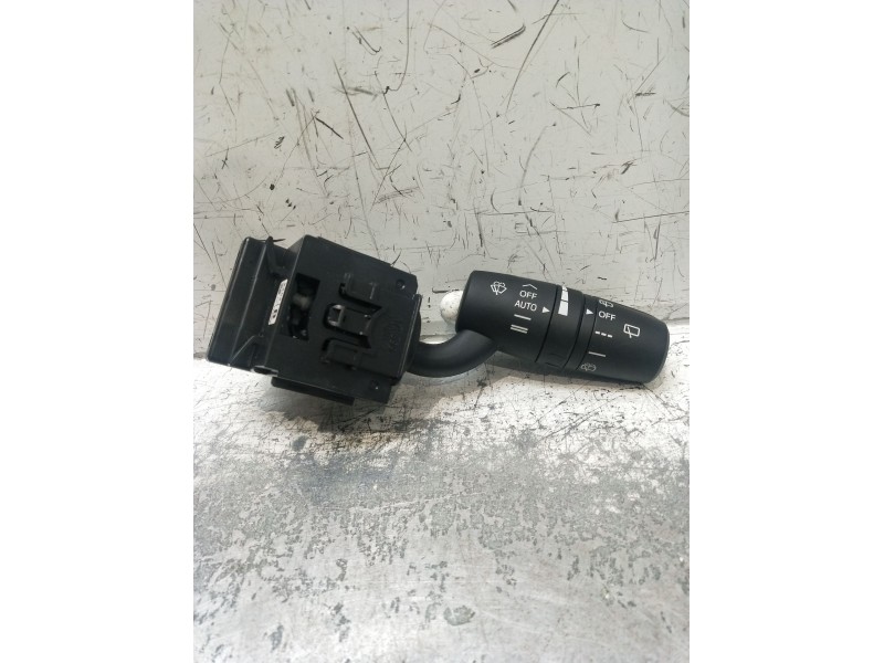 Recambio de mando limpia para mazda 3 (bm, bn) 2.2 d referencia OEM IAM KS0417J409  