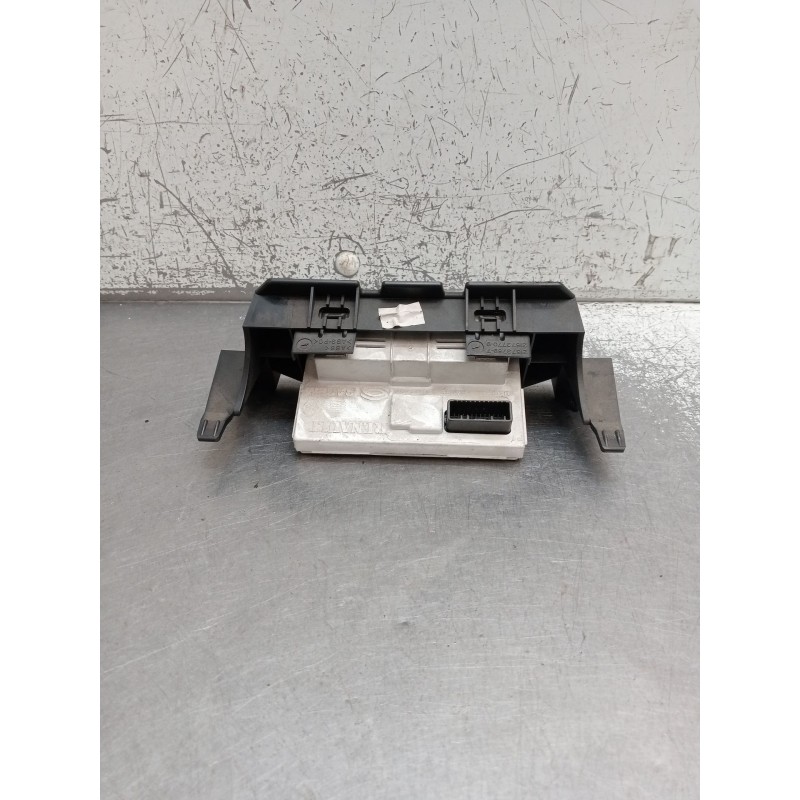 Recambio de pantalla multifuncion para renault kangoo (kc0/1_) 1.5 dci referencia OEM IAM 8200380298A  