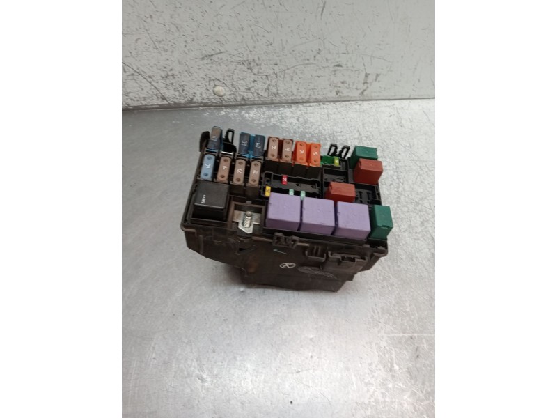 Recambio de caja reles / fusibles para renault laguna ii (bg0/1_) 1.9 dci (bg1a, bg1v) referencia OEM IAM 82006239342 55RDAQ728 