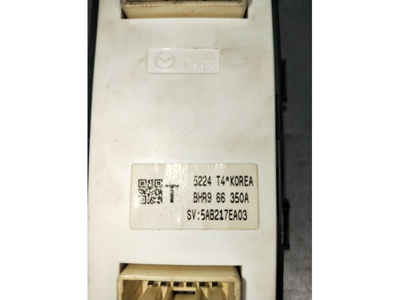 Recambio de mando elevalunas delantero izquierdo para mazda 3 (bm, bn) 2.2 d referencia OEM IAM BHR966350A 5P 