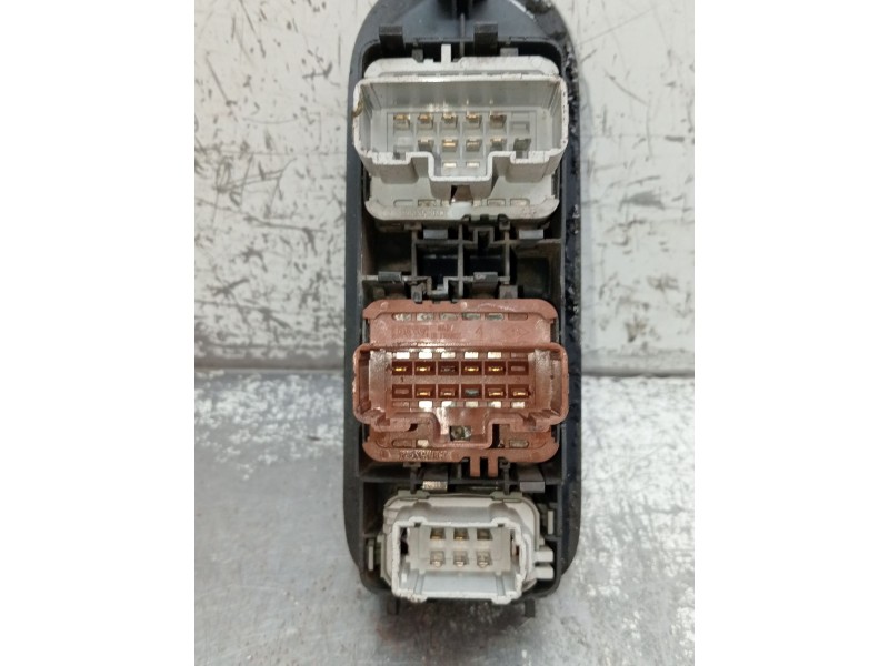 Recambio de mando elevalunas delantero izquierdo para renault scénic ii (jm0/1_) 1.5 dci (jm02, jm13) referencia OEM IAM   