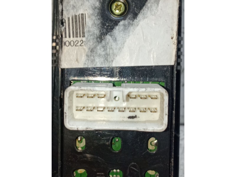 Recambio de mando elevalunas delantero izquierdo para hyundai matrix (fc) 1.5 crdi referencia OEM IAM   