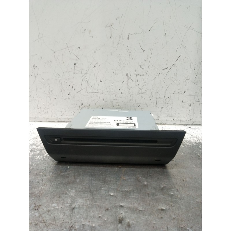 Recambio de sistema audio / radio cd para mazda 3 (bm, bn) 2.2 d referencia OEM IAM BHP3669G0C MD790446 